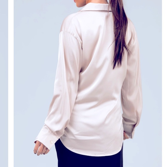 Fabulous Loose Fit Long Sleeve Satin Button Down Blouse Shirt - Picture 2 of 2